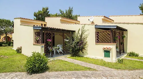 Domus Budoni 1 0*,  איטליה